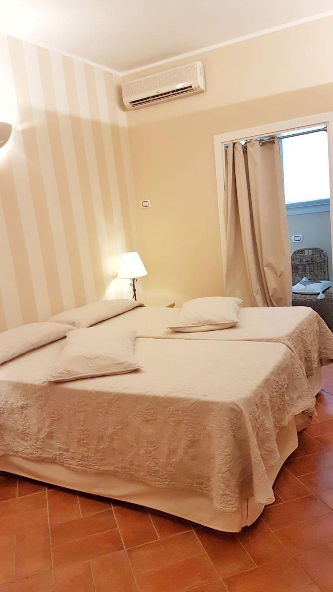 Hotel Gallo Nero SantʼAndrea Exteriör bild